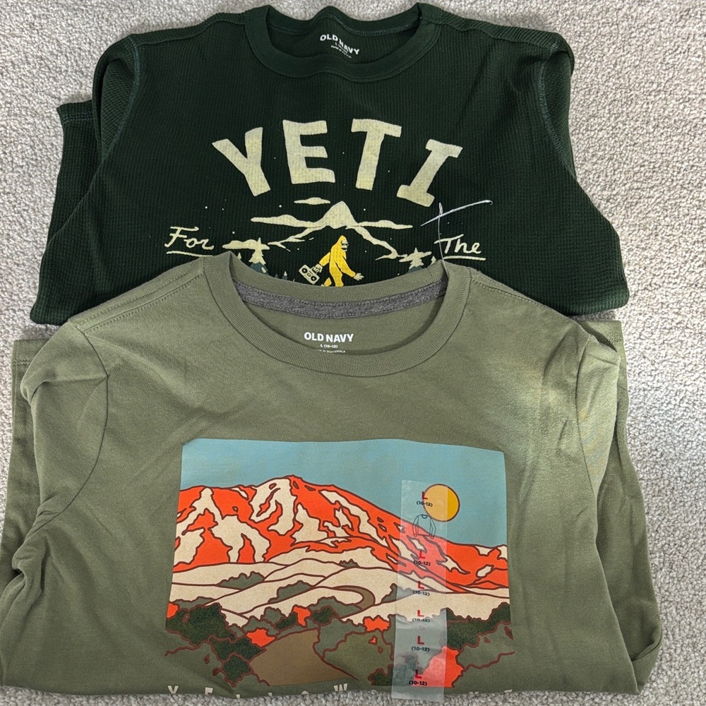 Old Navy Kids Green Graphic long sleeve
